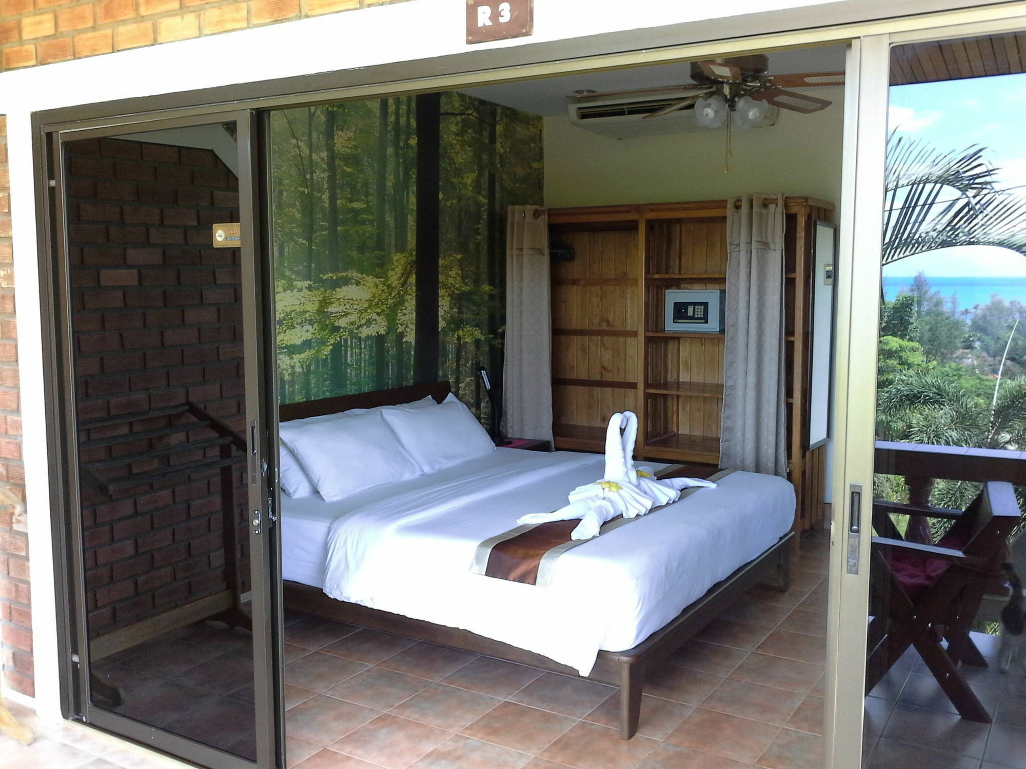 Freedom Estate Sea View Apartments Ko Lanta Extérieur photo